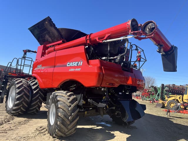 Image of Case IH 8250 equipment image 4