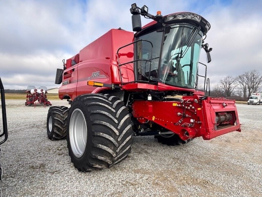 2024 Case IH 8250 Equipment Image0
