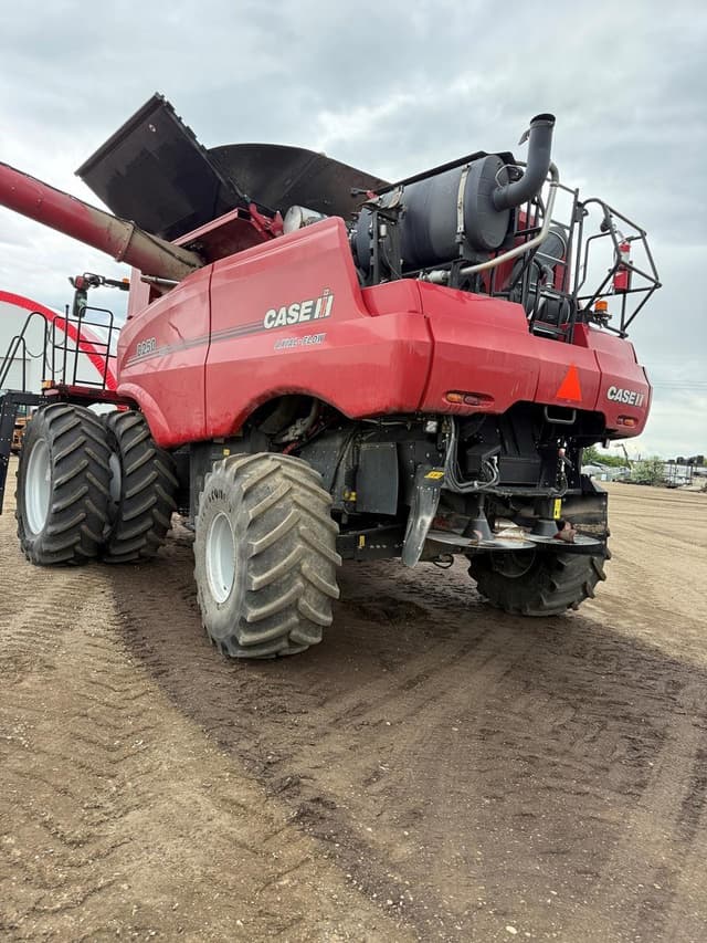 Image of Case IH 8250 equipment image 3