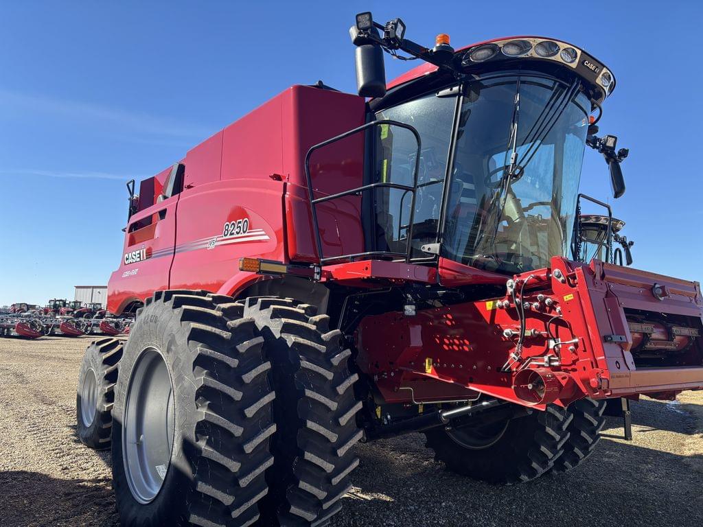 Image of Case IH 8250 Image 0