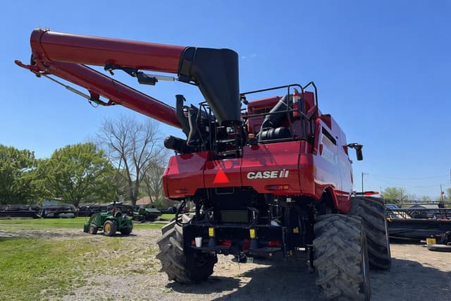 Image of Case IH 8250 equipment image 3