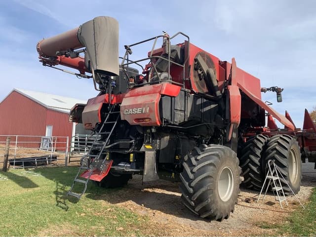 Image of Case IH 8250 equipment image 2