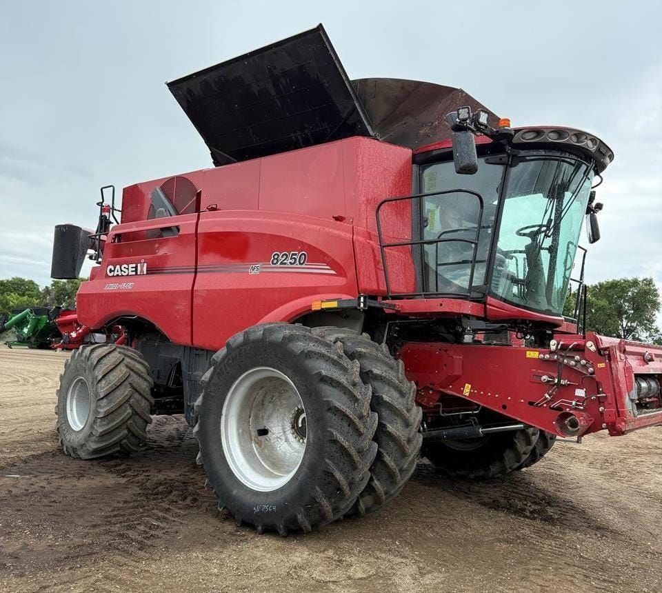 2024 Case IH 8250 Equipment Image0