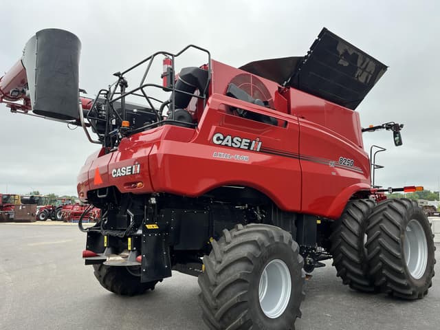 Image of Case IH 8250 equipment image 3