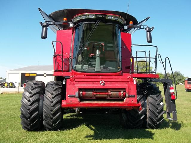 Image of Case IH 8250 equipment image 2