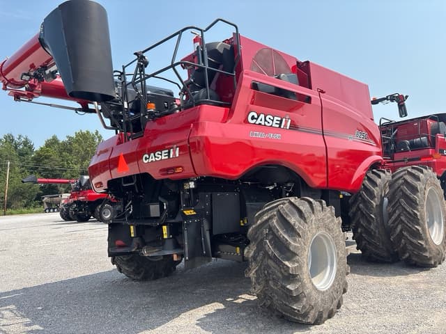 Image of Case IH 8250 equipment image 2