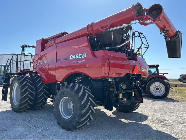 Image of Case IH 8250 equipment image 4