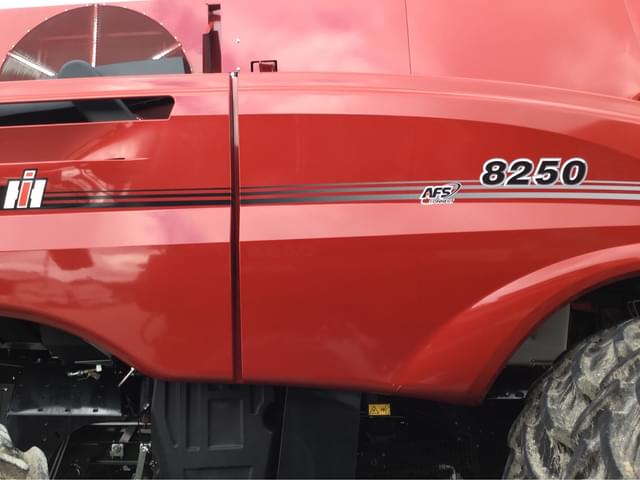 Image of Case IH 8250 equipment image 1