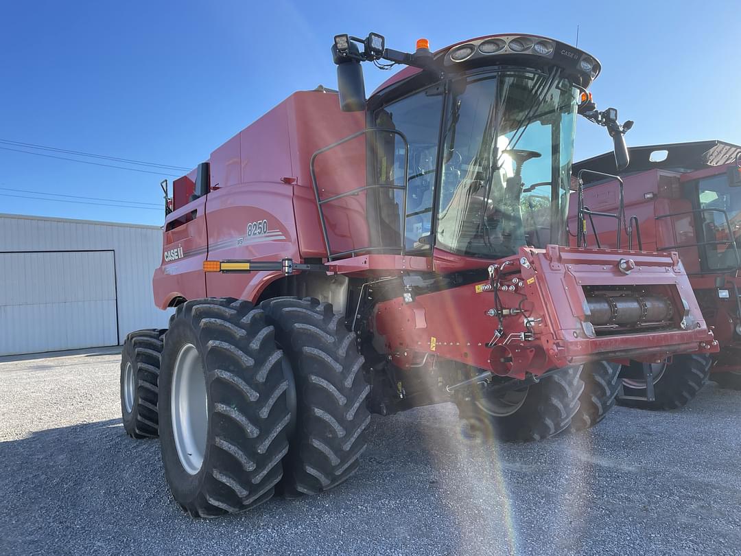 Image of Case IH 8250 Image 0