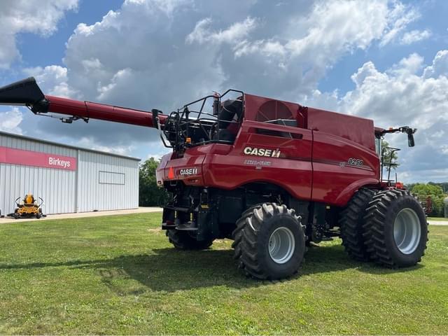 Image of Case IH 8250 equipment image 2