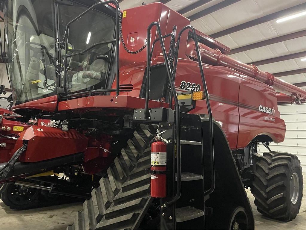 Image of Case IH 8250 Primary image