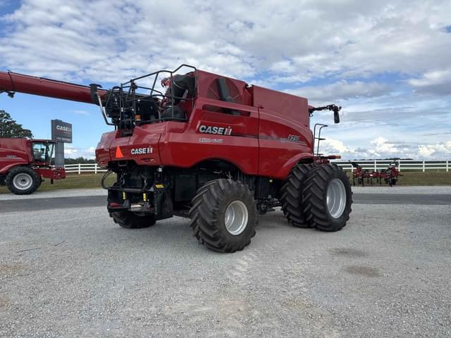 Image of Case IH 8250 equipment image 2