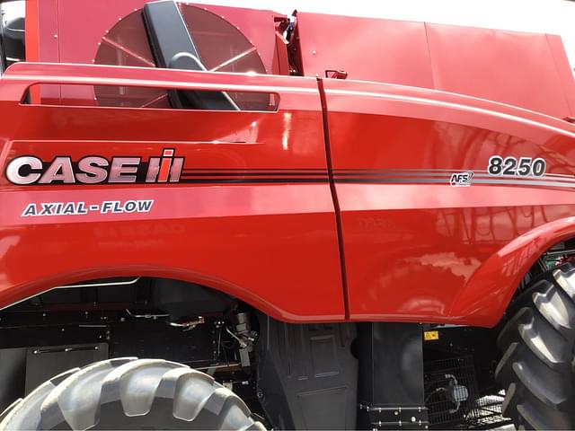 Image of Case IH 8250 equipment image 1