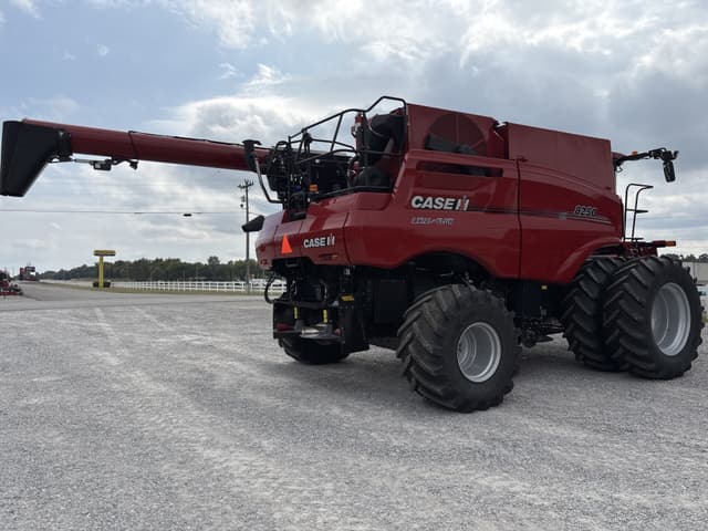 Image of Case IH 8250 equipment image 1