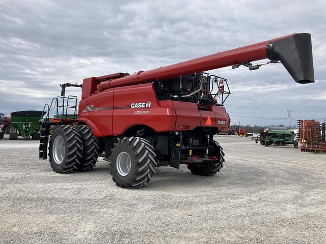 Image of Case IH 8250 equipment image 4