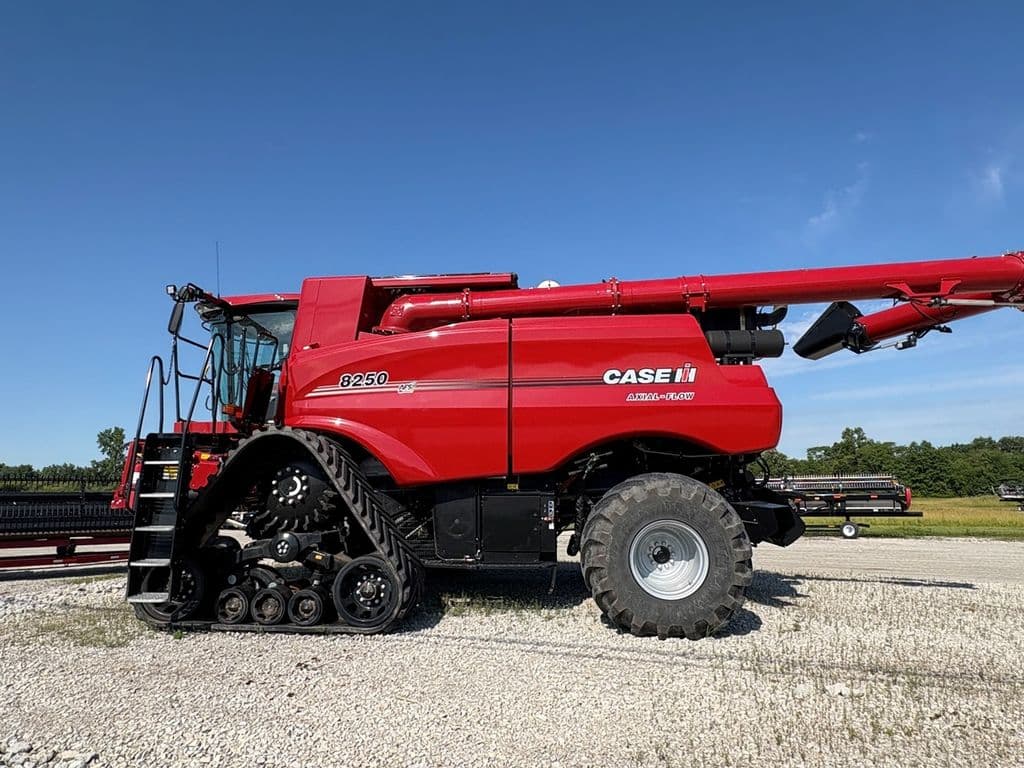 Image of Case IH 8250 Primary image