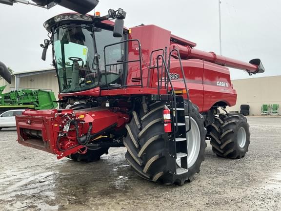 Image of Case IH 8250 equipment image 1