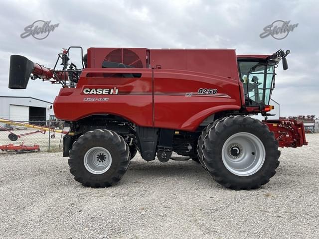 Image of Case IH 8250 equipment image 1