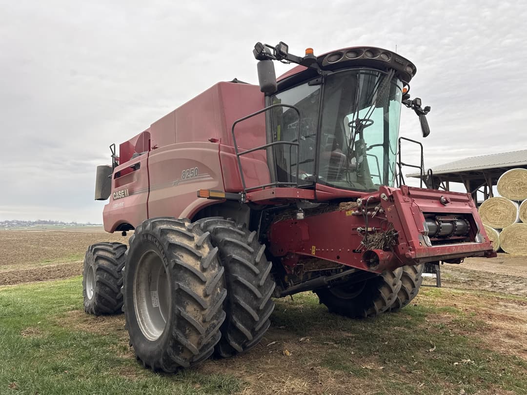 Image of Case IH 8250 Primary image