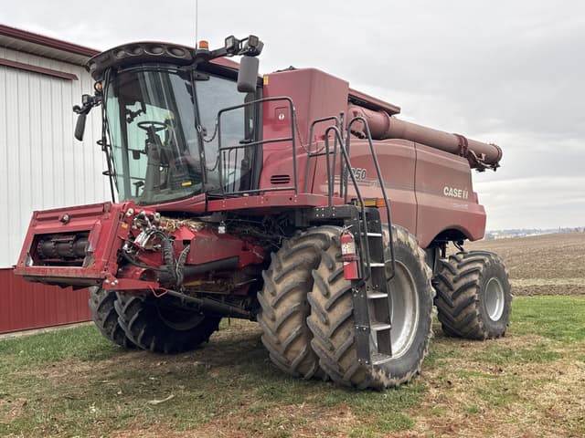 Image of Case IH 8250 equipment image 2