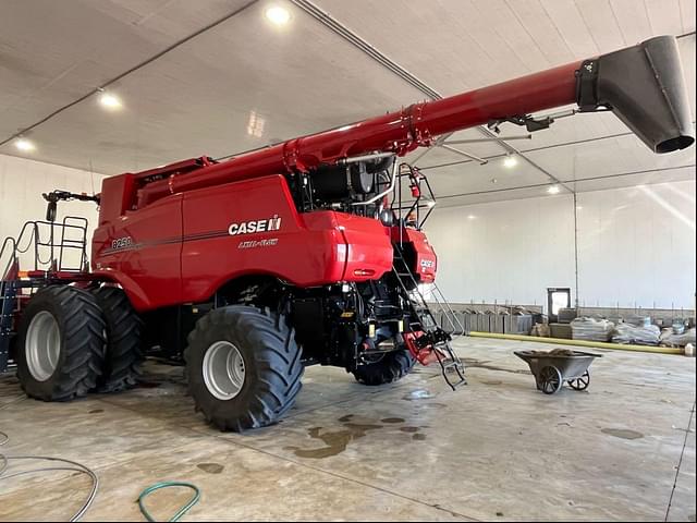 Image of Case IH 8250 equipment image 2