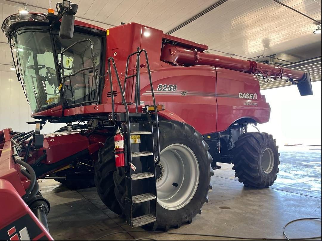 Image of Case IH 8250 Primary image