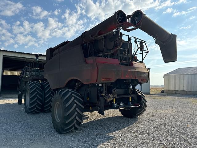 Image of Case IH 8250 equipment image 4