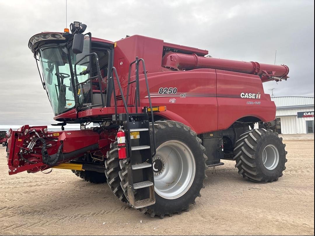 Image of Case IH 8250 Primary image