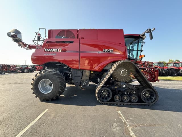 Image of Case IH 8250 equipment image 4
