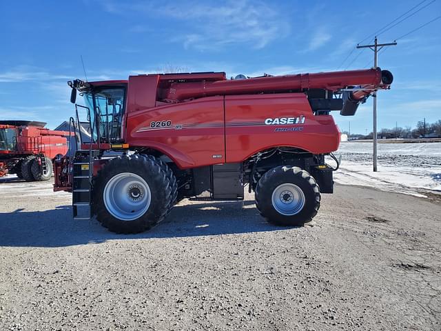 Image of Case IH 8260 equipment image 4