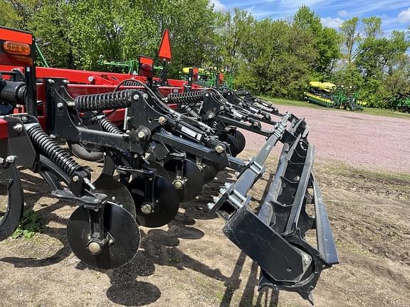 Image of Case IH Ecolo-Tiger 875 equipment image 4