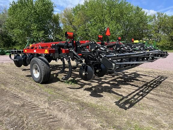 Image of Case IH Ecolo-Tiger 875 equipment image 3