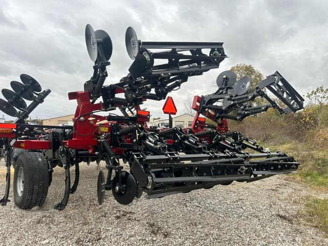 Image of Case IH Ecolo-Tiger 875 equipment image 3