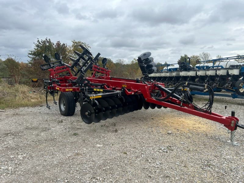 Image of Case IH Ecolo-Tiger 875 Primary image