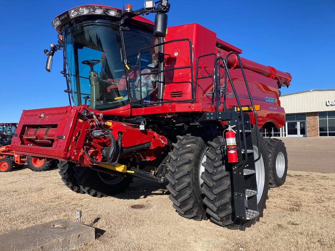 Image of Case IH 8250 Image 0