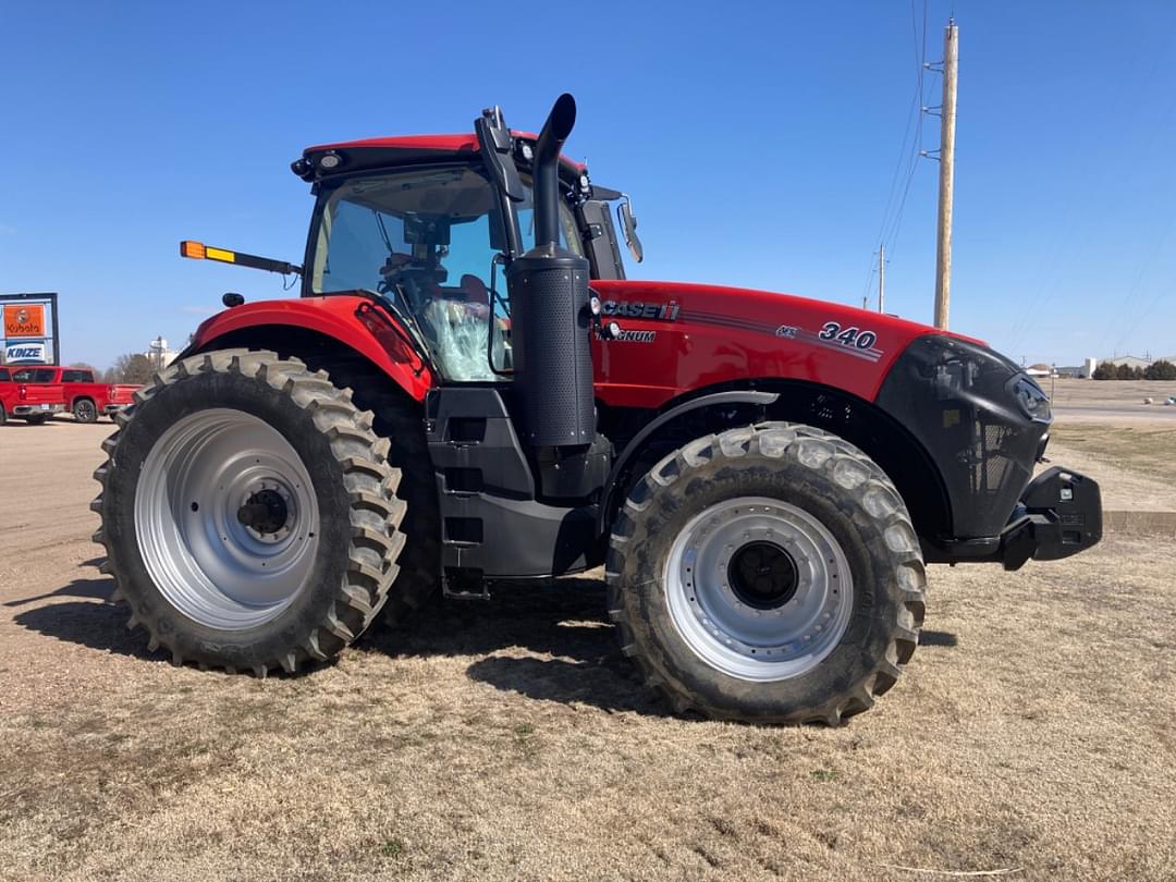 Image of Case IH Magnum 340 Image 1