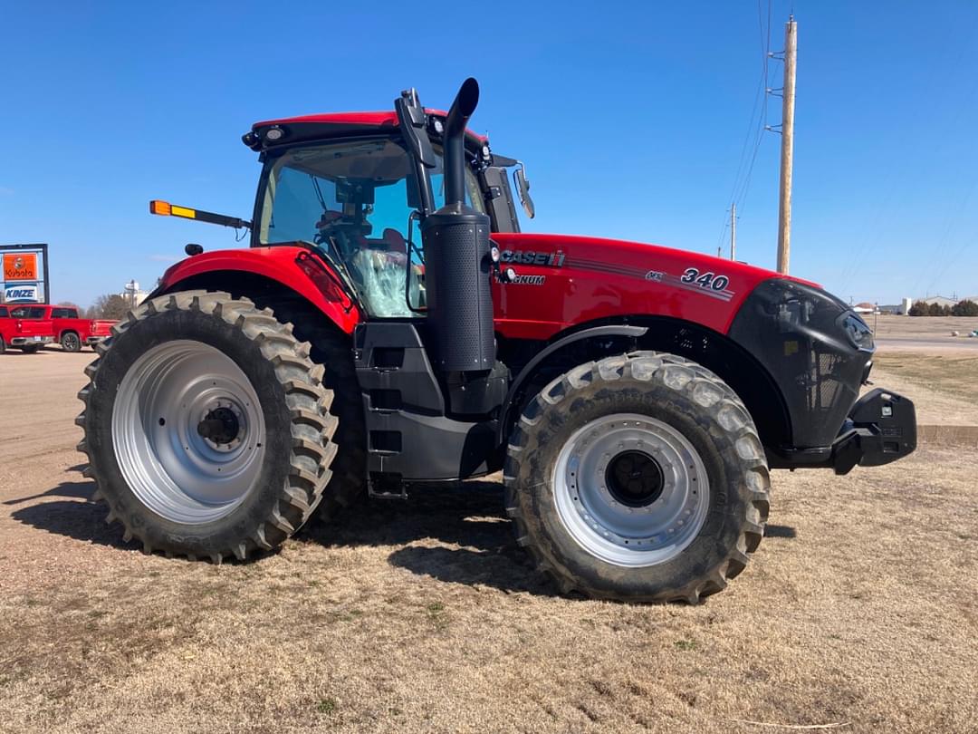 Image of Case IH Magnum 340 Image 1