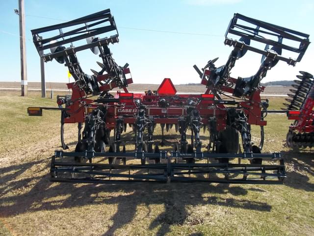 Image of Case IH Ecolo-Tiger 875 equipment image 4