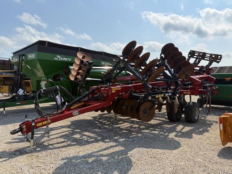 Image of Case IH Ecolo-Tiger 875 Primary image