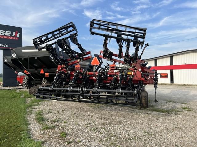 Image of Case IH Ecolo-Tiger 875 equipment image 2