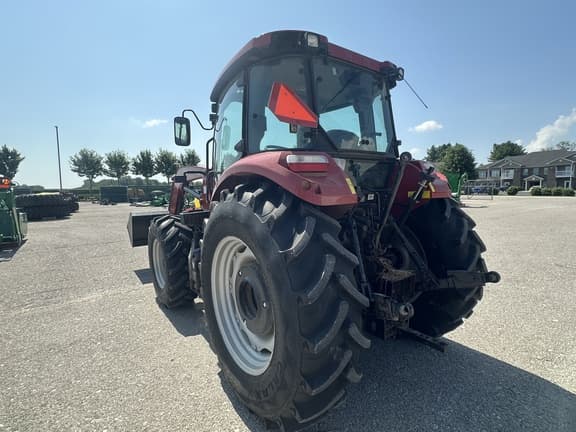 Image of Case IH Farmall 100C equipment image 3