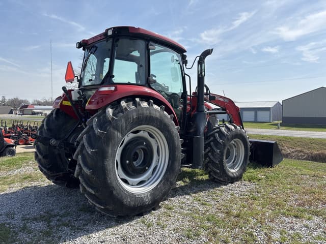 Image of Case IH Farmall 100C equipment image 2