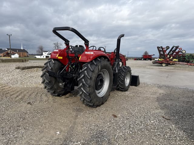 Image of Case IH Farmall 100C equipment image 2