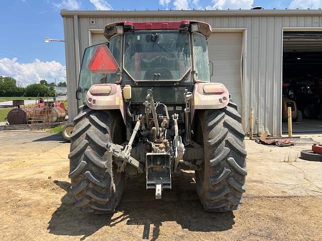 Image of Case IH Farmall 100C equipment image 3