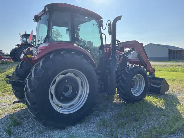 Image of Case IH Farmall 100C equipment image 2