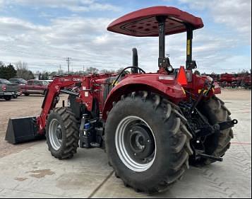 Image of Case IH Farmall 110C equipment image 4