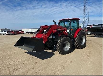 Image of Case IH Farmall 110C equipment image 1