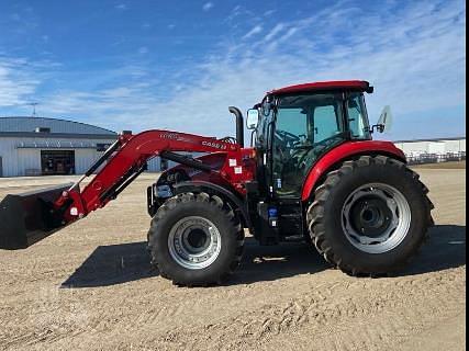 Image of Case IH Farmall 110C equipment image 2