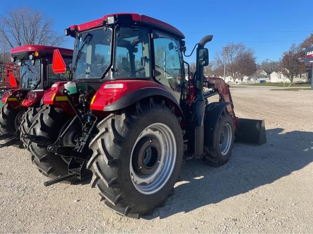 Image of Case IH Farmall 110C equipment image 1