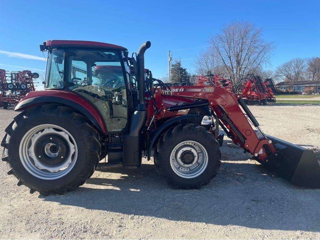 Image of Case IH Farmall 110C Primary image